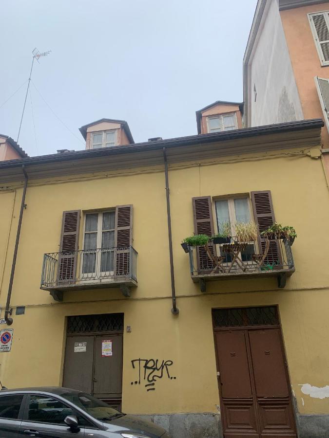 Modern Apartment Piazza Statuto Porta Susa Fs Turin Exterior photo